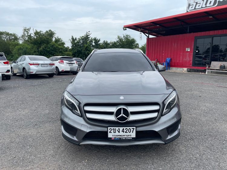 Mercedes-Benz GLA-Class 2015 GLA250 Sedan เบนซิน ไม่ติดแก๊ส เกียร์อัตโนมัติ เทา รูปที่ 2