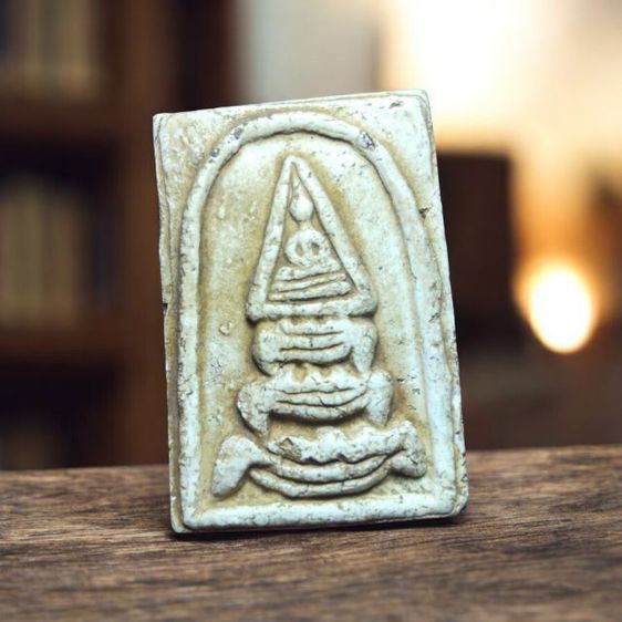 พระสมเด็จวัดระฆังพิมพ์ยอดขุนพล(หลวงวิจาร)ปี่2401-2408