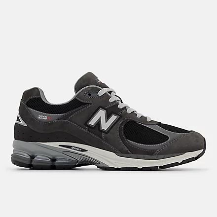 รองเท้าผ้าใบ ผ้าใบ UK 7.5 | EU 41 1/3 | US 8 ดำ New Balance 2002R Black Japan