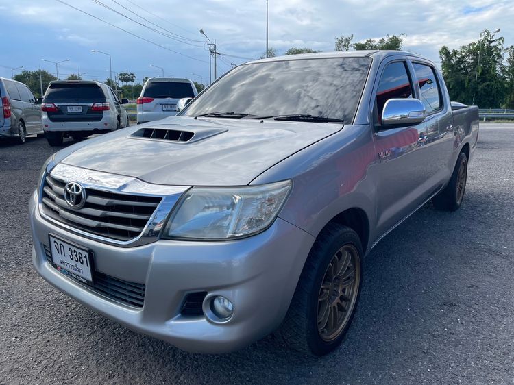 Toyota Hilux Vigo Champ 2015 Double Cab 2.5 G VNT Pickup ดีเซล ไม่ติดแก๊ส เกียร์ธรรมดา บรอนซ์เงิน รูปที่ 3