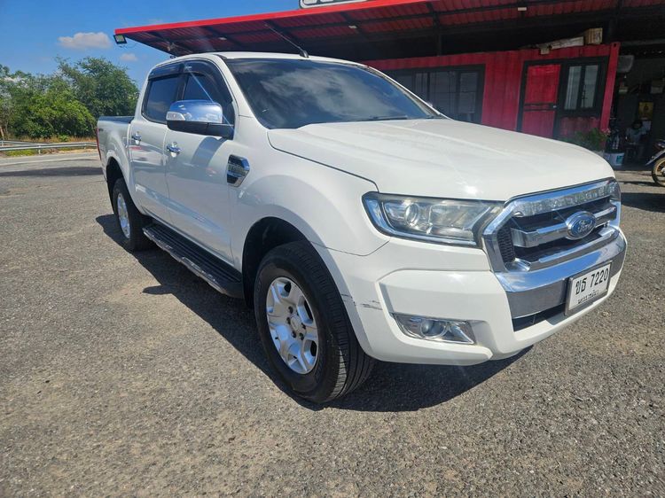 รถ Ford Ranger 2.0 Hi-Rider XLT สี ขาว