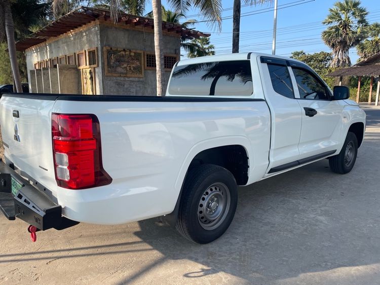 Mitsubishi Triton 2025 All New Mega Cab 2.4 Active Pickup ดีเซล ไม่ติดแก๊ส เกียร์ธรรมดา ขาว รูปที่ 4