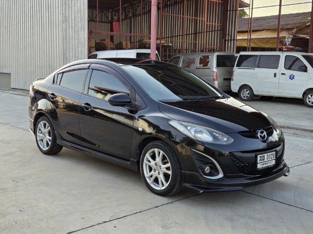 Mazda Mazda 2 2012 1.5 Spirit Sports Sedan เบนซิน LPG เกียร์อัตโนมัติ ดำ รูปที่ 3