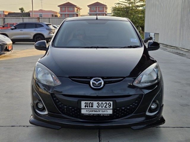Mazda Mazda 2 2012 1.5 Spirit Sports Sedan เบนซิน LPG เกียร์อัตโนมัติ ดำ รูปที่ 2