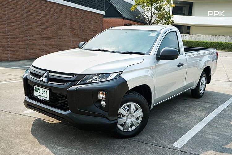 รถ Mitsubishi Triton 2.5 GL สี เทา