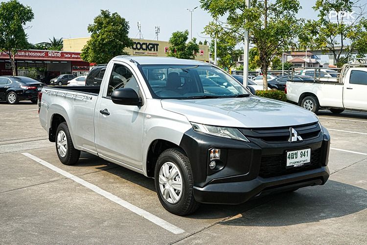 Mitsubishi Triton 2022 2.5 GL Pickup ดีเซล ไม่ติดแก๊ส เกียร์ธรรมดา เทา รูปที่ 3