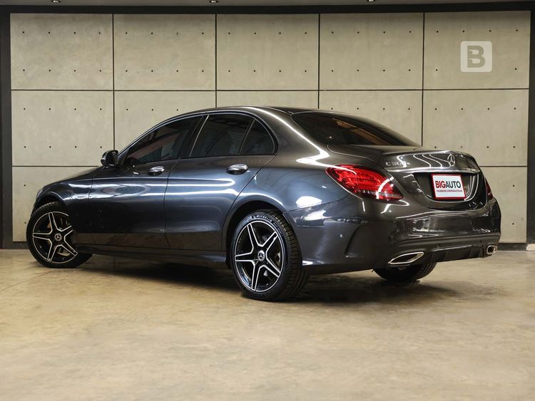Mercedes-Benz C-Class 2022 C300 Sedan ปลั๊กอินไฮบริด (PHEV) ไม่ติดแก๊ส เกียร์อัตโนมัติ ดำ รูปที่ 4