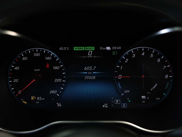 Mercedes-Benz C-Class 2022 C300 Sedan ปลั๊กอินไฮบริด (PHEV) ไม่ติดแก๊ส เกียร์อัตโนมัติ ดำ รูปที่ 3