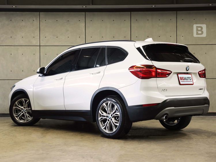 BMW X1 2020 1.5 sDrive18i Iconic Utility-car เบนซิน ไม่ติดแก๊ส เกียร์อัตโนมัติ ขาว รูปที่ 3