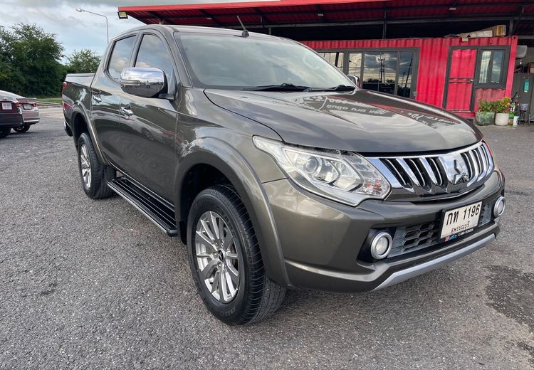 Triton Megacab 2.4 Mivec ขับสี่