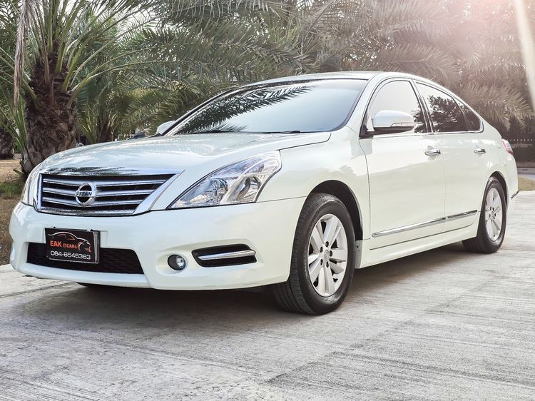 รถ Nissan Teana 2.0 XL สี ขาว