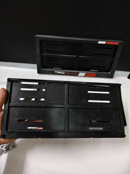 กรอบป้ายทะเบียน TRD แท้เบิกศูนย์ มือสอง พร้อมน็อตใส่ ใช้งานได้ปกติ  รูปที่ 10