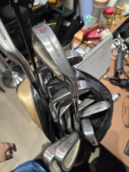 ชุดไม้กอล์ฟ mizuno Tyhoon นัดรับสินค้าและชำระเงิน ที่รถไฟฟ้าชิดลมเท่านั้น รูปที่ 2