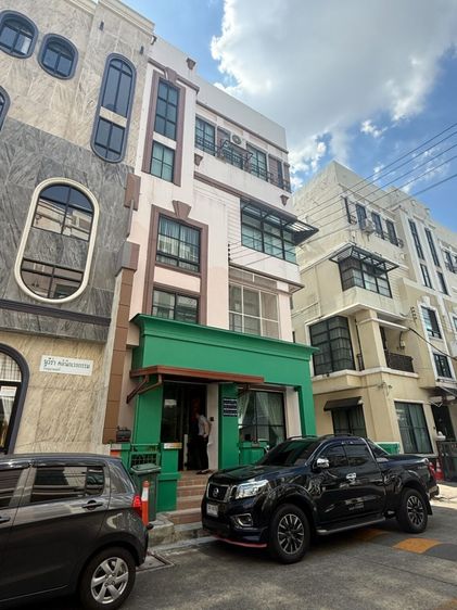 ขายผ่านการประมูล รหัส 870479 ทาวน์เฮ้าส์ 4 ชั้น บ้านกลางกรุง Office Park ลาดพร้าว 71 กรุงเทพมหานคร รูปที่ 2