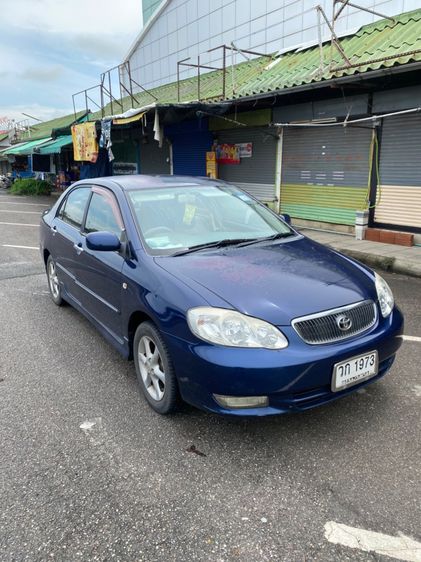 รถ Toyota Altis 1.6 E สี น้ำเงิน