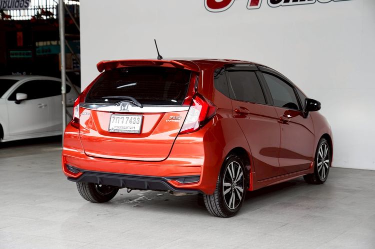 Honda Jazz 2018 1.5 RS i-VTEC Sedan เบนซิน ไม่ติดแก๊ส เกียร์อัตโนมัติ ส้ม รูปที่ 4