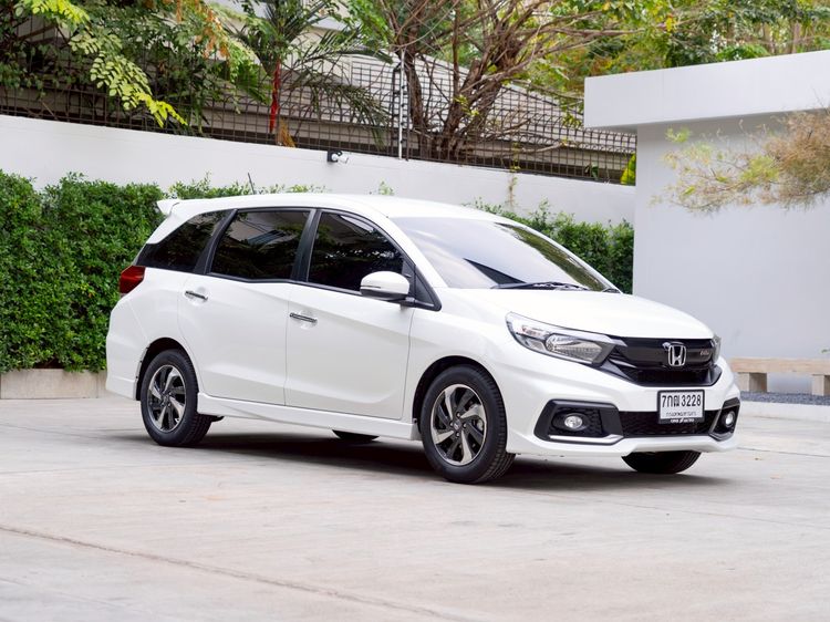 Honda Mobilio 2018 1.5 RS Utility-car เบนซิน ไม่ติดแก๊ส เกียร์อัตโนมัติ ขาว