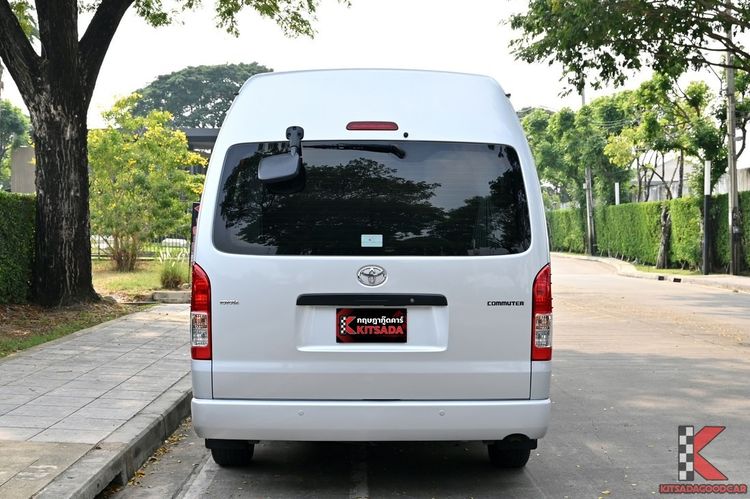 Toyota Commuter 2019 3.0 Van ดีเซล ไม่ติดแก๊ส เกียร์ธรรมดา บรอนซ์เงิน รูปที่ 4
