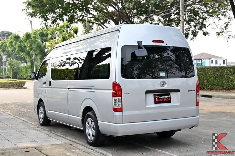 Toyota Commuter 2019 3.0 Van ดีเซล ไม่ติดแก๊ส เกียร์ธรรมดา บรอนซ์เงิน รูปที่ 3