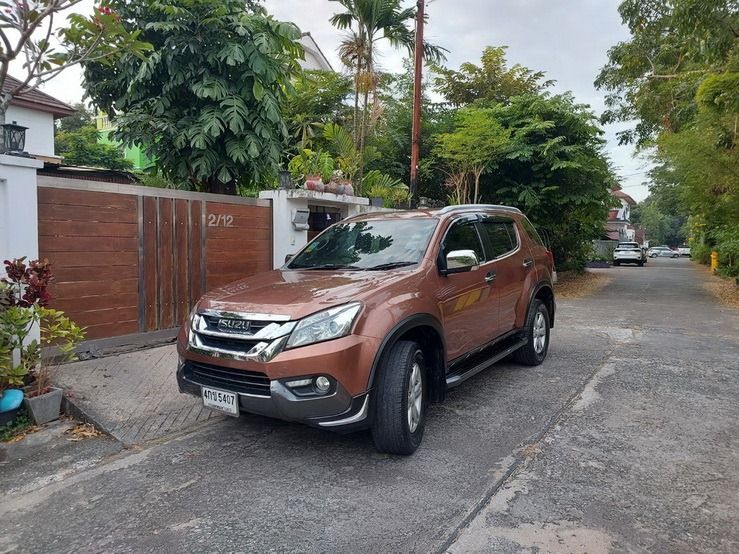 Isuzu MU-X 2015 2.5 Utility-car ดีเซล ไม่ติดแก๊ส เกียร์อัตโนมัติ น้ำตาล รูปที่ 2