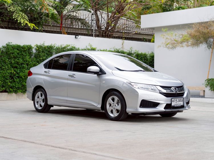 รถ Honda City 1.5 V Plus i-VTEC สี เงิน