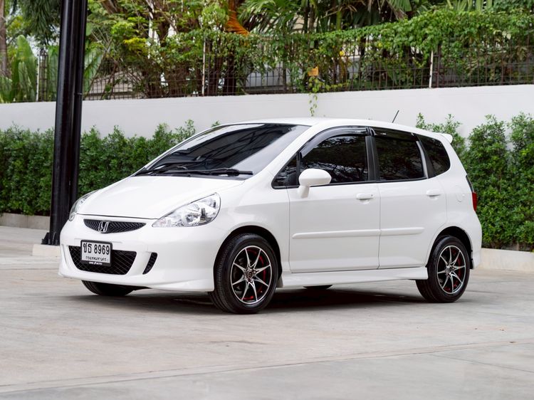 Honda Jazz 2007 1.5 V Sedan เบนซิน ไม่ติดแก๊ส เกียร์อัตโนมัติ ขาว รูปที่ 3