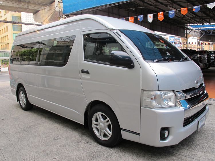 Toyota Commuter 2019 3.0 Van ดีเซล ไม่ติดแก๊ส เกียร์อัตโนมัติ บรอนซ์เงิน รูปที่ 2