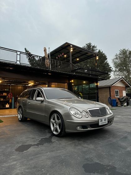 Mercedes-Benz E-Class 2005 E220 CDI Van ดีเซล เกียร์อัตโนมัติ บรอนซ์ทอง