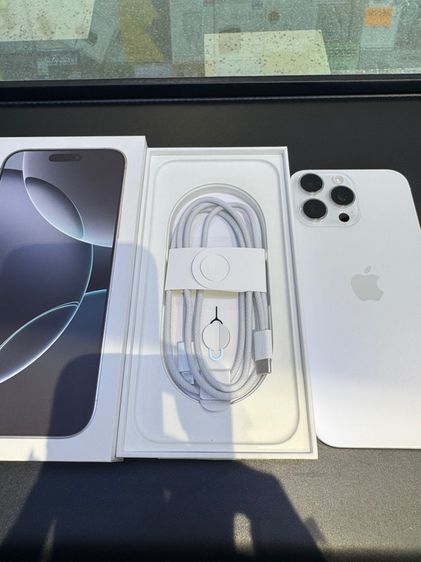 iPhone16Promax 256GB สีขาว เครื่องศูนย์แท้เดิม ตำหนิกล้องเป็นจุด รูปที่ 2