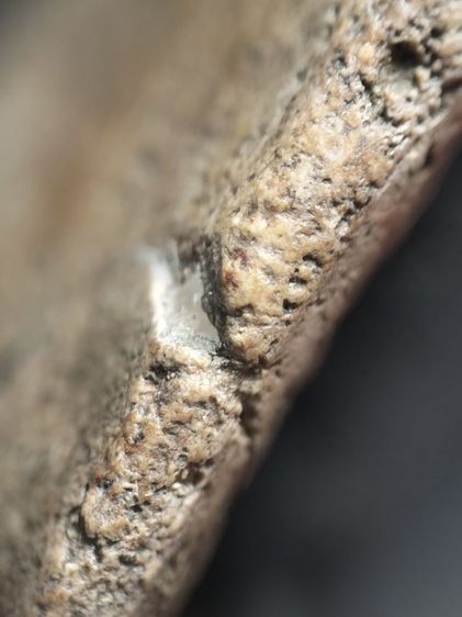 พระสมเด็จเก่ามีหักซ่อมมุมด้านล่างครับ รูปที่ 18