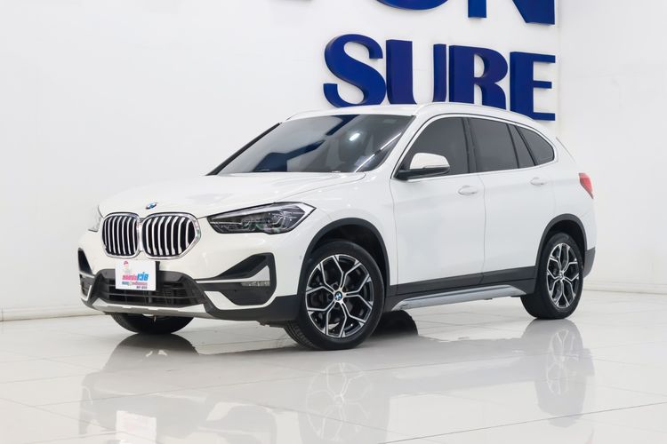 BMW X1 2021 2.0 sDrive20d xLine Utility-car ดีเซล ไม่ติดแก๊ส เกียร์อัตโนมัติ ขาว