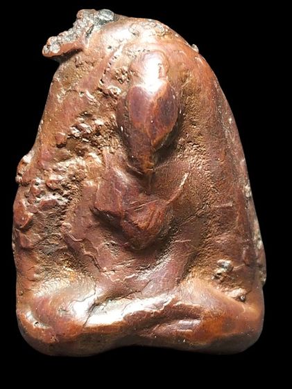 พระรูปหล่อเนื้อโลหะครับ