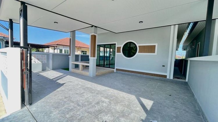 ตกแต่งครบ 2025 New เปิดจองบ้านแฝดชั้นเดียว บ้านใหม่ใกล้อมตะนครชลบุรี ตกแต่งพร้อมเฟอร์ไปเลยจ้า รูปที่ 2