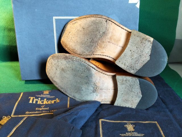 ขอขายรองเท้าบูทหนังแท้ยี่ห้อ Triker's of England.made in England ไซส์ 6.5 พร้อมกล่องถุงผ้า 2 ใบและผ้าเช็ดร้องเท้าแท้เดิมๆสภาพใช้น้อย รูปที่ 7