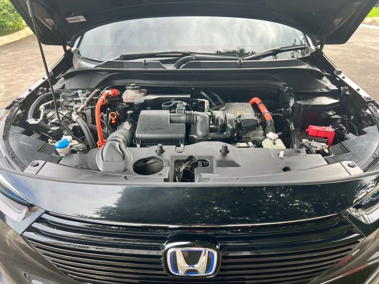Honda HR-V 2024 1.5 e:HEV E Sedan ไฮบริด ไม่ติดแก๊ส เกียร์อัตโนมัติ ดำ รูปที่ 4
