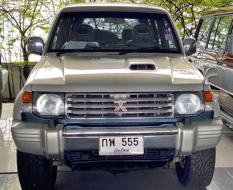 รถ Mitsubishi รุ่นอื่นๆ รุ่นย่อยอื่นๆ สี เขียว