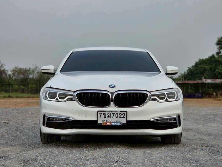 BMW Series 5 2017 520d Sedan ดีเซล ไม่ติดแก๊ส เกียร์อัตโนมัติ ขาว รูปที่ 2