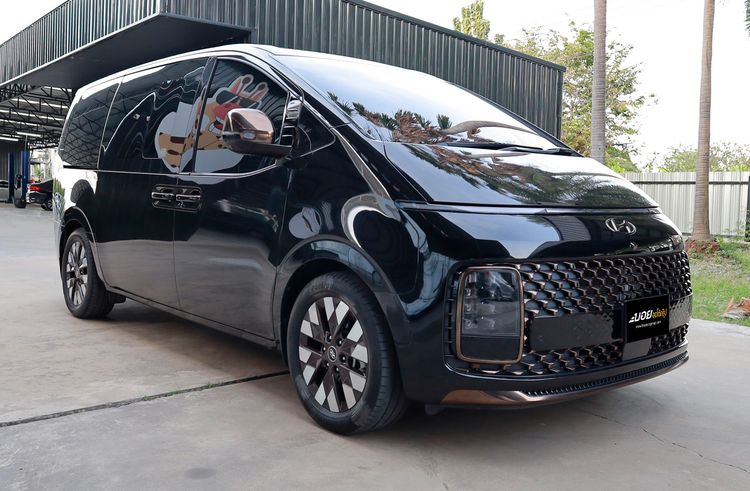 Hyundai Staria 2022 PREMIUM 2.2 Utility-car ดีเซล ไม่ติดแก๊ส เกียร์อัตโนมัติ ดำ รูปที่ 3