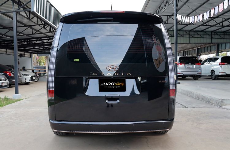 Hyundai Staria 2022 PREMIUM 2.2 Utility-car ดีเซล ไม่ติดแก๊ส เกียร์อัตโนมัติ ดำ รูปที่ 4