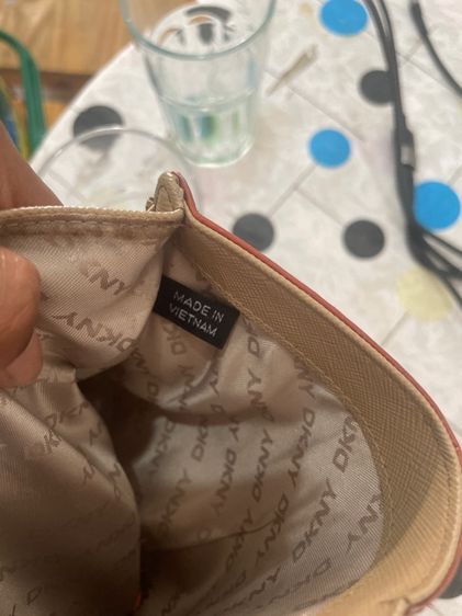 กระเป๋าสตางค์ DKNY รูปที่ 3