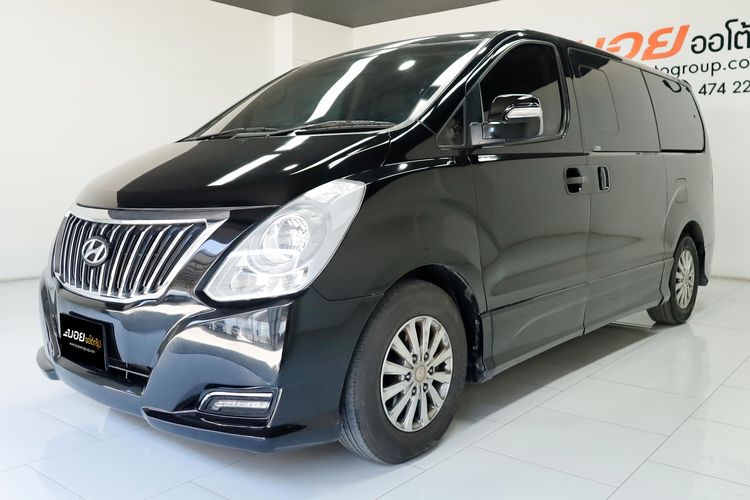 รถ Hyundai H-1  2.5 Elite สี ดำ