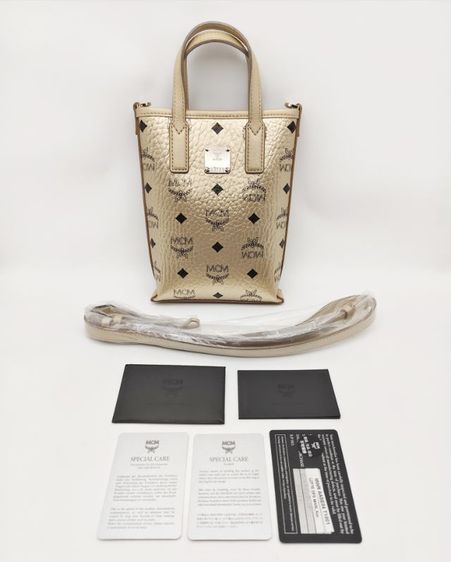 MCM Essential Crossbody Bag
มือสอง รูปที่ 5