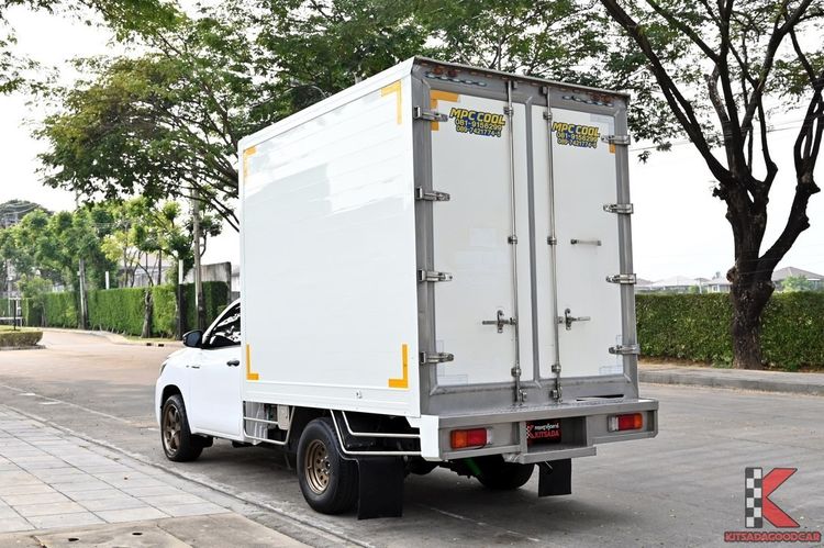 Toyota Hilux Revo 2024 2.4 Entry Pickup ดีเซล ไม่ติดแก๊ส เกียร์ธรรมดา ขาว รูปที่ 3