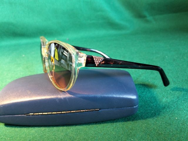 ขอขายแว่นตากันแดดหญิงแบรนด์ Guess รุ่น GU7159 ขนาด 57-14-135 มม.แท้ผลิตในจีน สภาพสวยตามภาพกระจกสีชาก้านกระสีน้ำตาล. รูปที่ 6