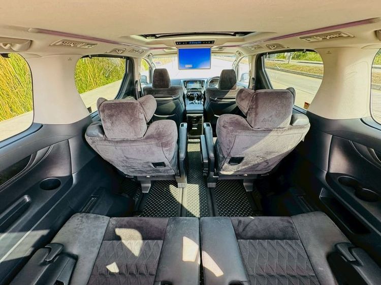 Toyota Alphard 2017 2.5 S C-Package Utility-car เบนซิน ไม่ติดแก๊ส เกียร์อัตโนมัติ ขาว รูปที่ 4
