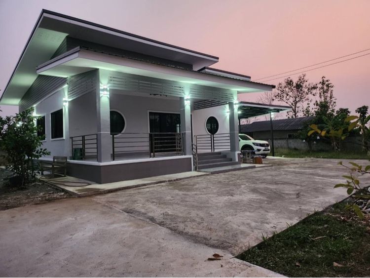อื่นๆ มีบางส่วน 2014 บ้านพร้อมที่ดิน รูปที่ 2