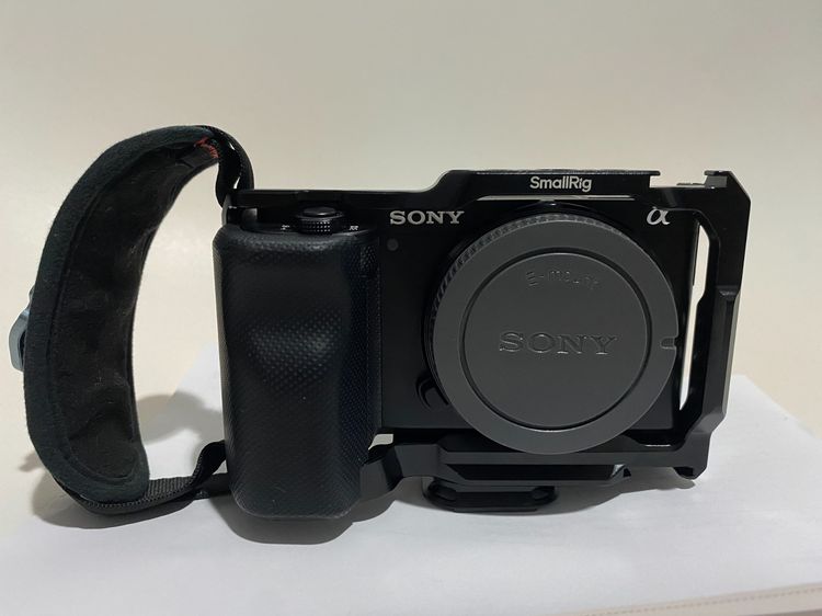 กล้องมิลเลอร์เลส ไม่กันน้ำ Sony ZV-E10 พร้อมอุปกรณ์เสริมพร้อมใช้งาน