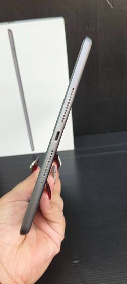 iPad 8 (8th Generation) 32GB Wi-Fi สี Space Gray ครบกล่อง สภาพสวย ใช้งานปกติ รูปที่ 7