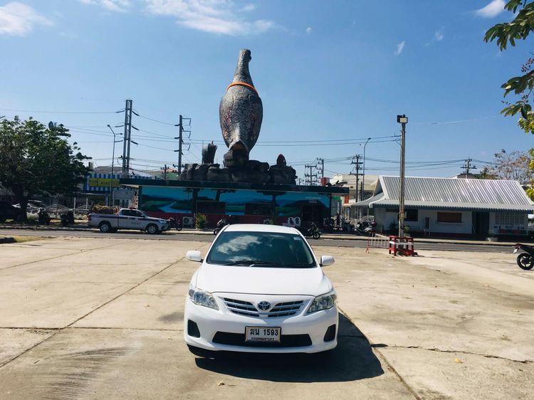 รถ Toyota Altis 1.6 G สี ขาว