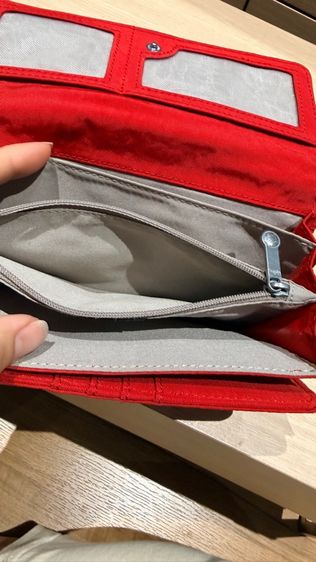 Kipling AC8150 6CQ Cherry Tonal Rubi รูปที่ 6